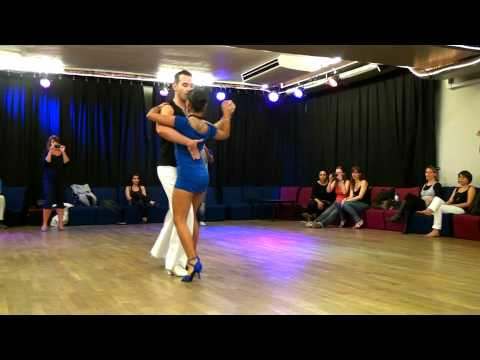download lagu mp3 mp4 Bachatango, download lagu Bachatango gratis, unduh video klip Bachatango