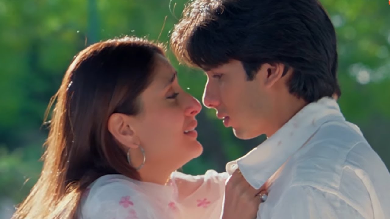 Jab We Met (2007) – Romantic Drama, Cast, Storyline & Where to Watch on OTT Video