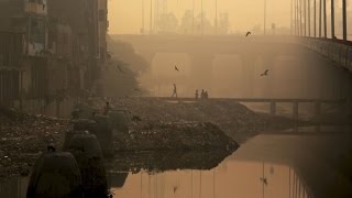 Air In Delhi Gets Dangerous Due To Smog