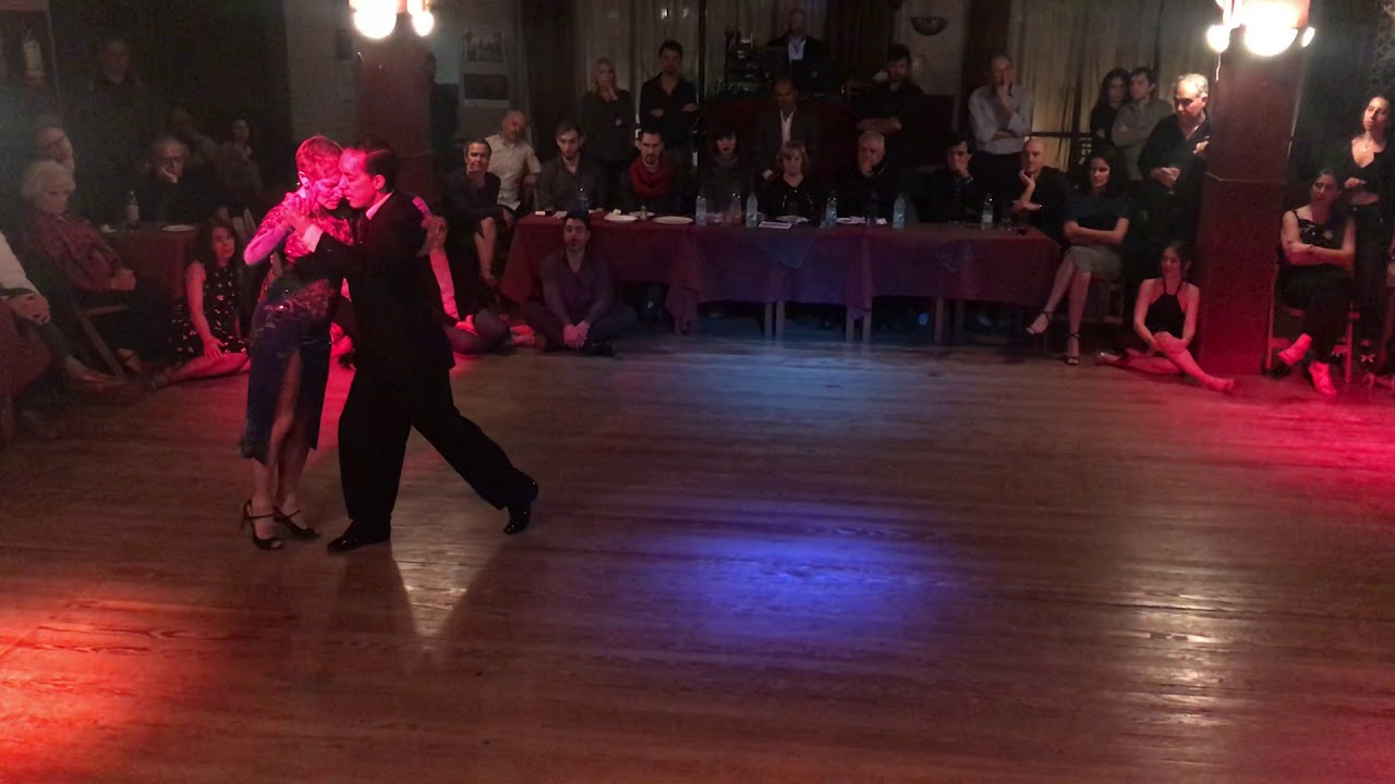 Aurora Lubiz y Jonathan Spitel - 2 "Loca"