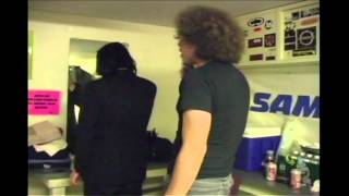 Ray Toro &amp; Gerard Way singing Thank You For The Venom backstage