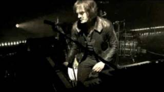 The Dead Weather - So Far From Your Weapon (From The Basement)