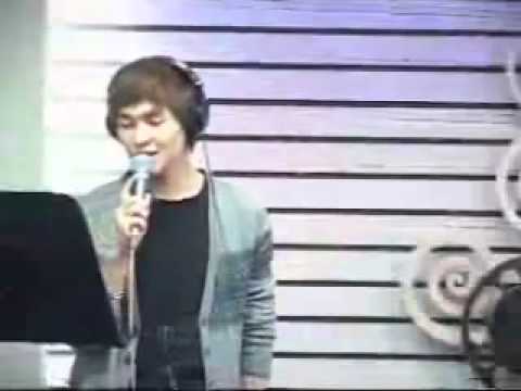 [091028] Shim Shim Tapa - SHINee's Onew singing  How Deep Is Your Love.mp4