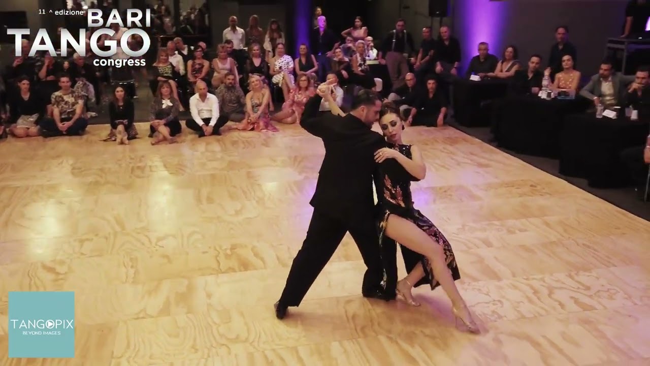 Alex Moncada Rojas & Martina Waldman dance Solo Tango Orquesta - Derecho Viejo