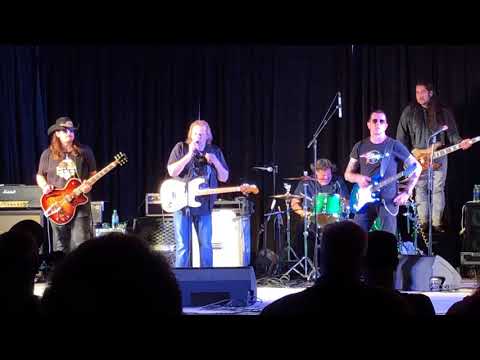 Gary Hoey - Walter Trout, Lance Lopez and more!  Epic jam session!!!