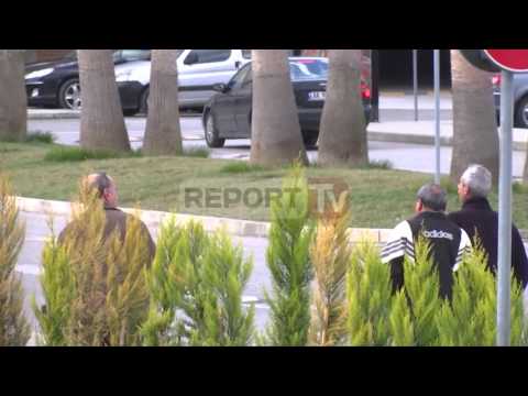 Report TV - Ish-universiteti, kamp  për muxhahedinët, ja si jetojnë