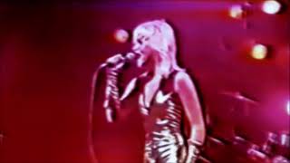 THE RUNAWAYS &quot;Neon Angels on the Road to Ruin&quot; Live in Japan 1977 (HQ Audio)