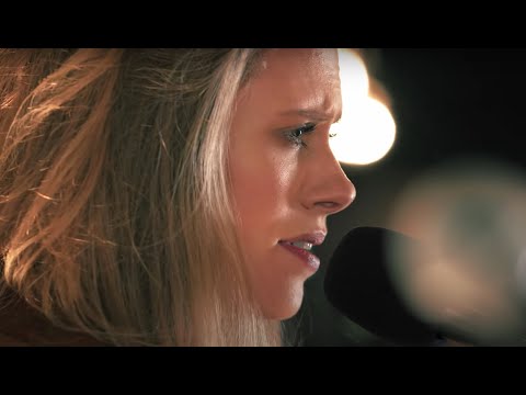 Julia Pietrucha - Heaventually (Folk it! Tour)