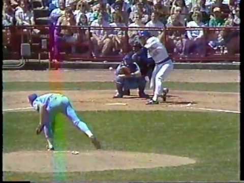 BO JACKSON - AMAZING THROW - MAY 1, 1988