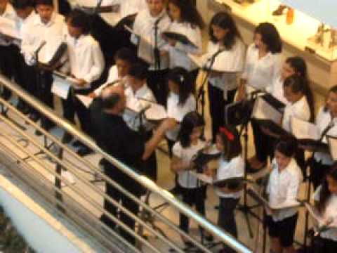 CORAL INFANTIL PEQUENAS VOZES