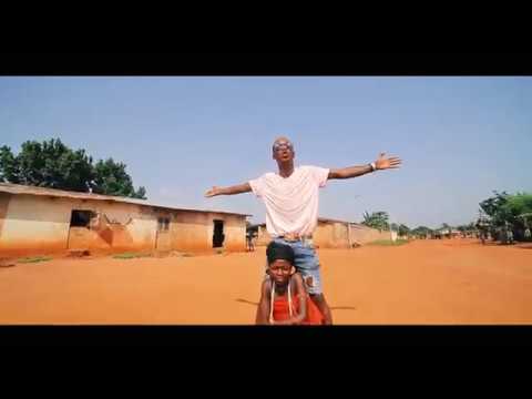 Kardinal Ricky dans Awo (clip officiel)
