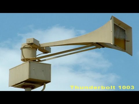 Warning Siren - Federal Signal Thunderbolt - Demonstrating 4 Signals ( HD Rescale )
