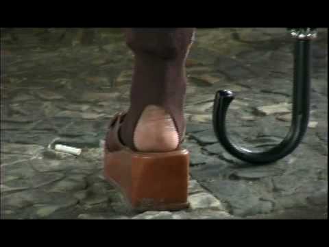 Trailer de Pináculo da Miséria (2007)