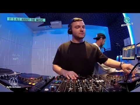 download lagu mp3 mp4 Fabio Ferro, download lagu Fabio Ferro gratis, unduh video klip Fabio Ferro