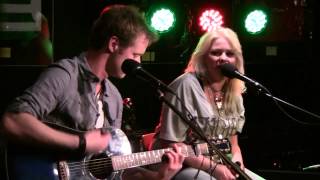 Vonda Shepard - Searchin&#39; My Soul - (Acoustic Cover by Lisa &amp; Olof)