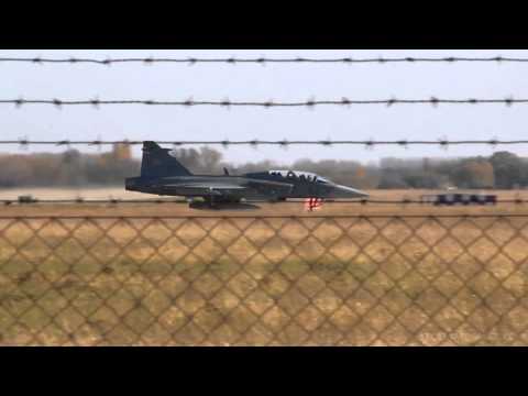 HuAF JAS 39 Gripen 14 ship formation flyby at LHKE November, 2012  complete footage Full HD