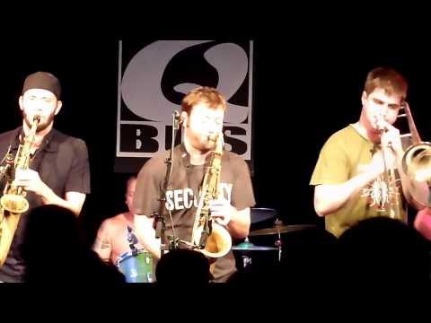 Point/Counterpoint & Keasbey Nights [HD], by Streetlight Manifesto (@ Q-Bus, 15.08.2010)