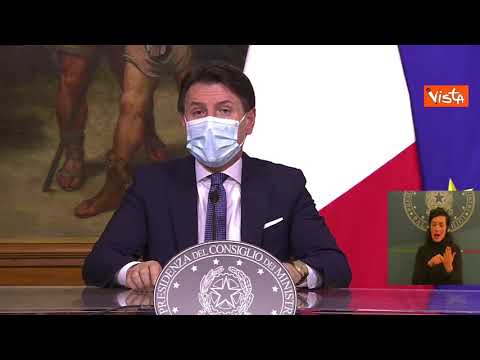 Covid, Conte: "Nuove misure necessarie, ma decisione sofferta"