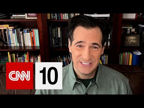 美國橄欖球聯盟賽季即將結束 | 2021年2月8日。 (NFL Season Comes To An End | February 8, 2021)