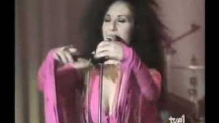 Alaska y Dinarama Huracan Mexicano