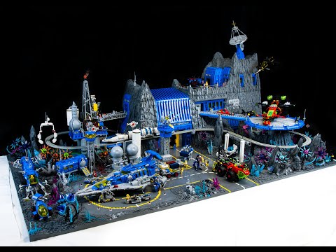 LEGO® Neo-Classic Space Moonbase
