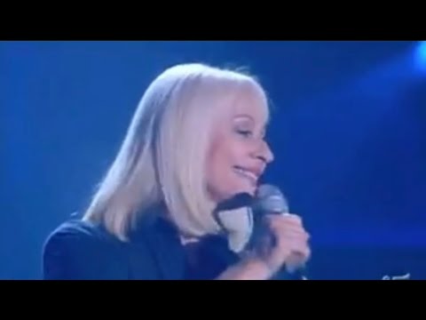 Raffaella Carrà Io non vivo senza te Io canto 2010
