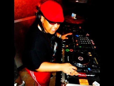 Lingo Lounge Live with T. Mixwell