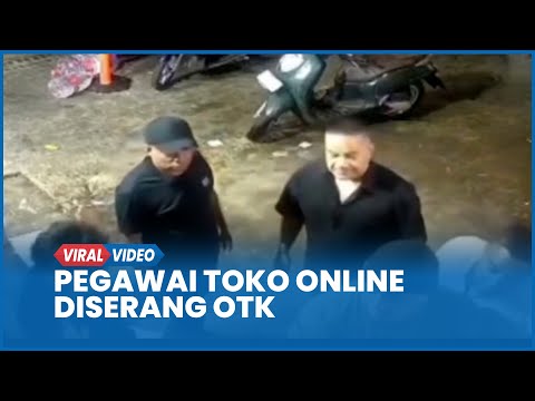 Detik-detik Pegawai Toko Online Diserang OTK Buntut Mobil Tabrak Motor Parkir