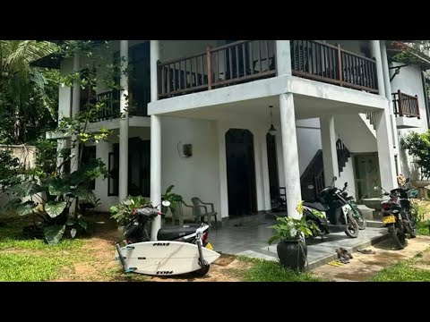 DAY 1 FIRST AIR BNB with beach access (midigama) 