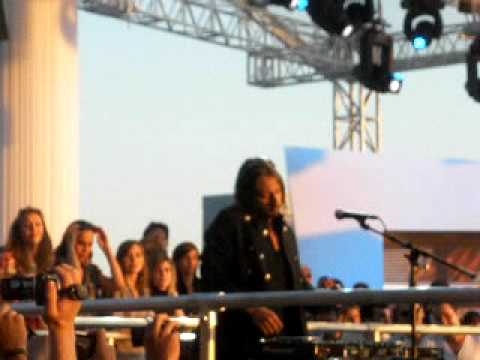 Martin Solveig Vs. Bob Sinclar