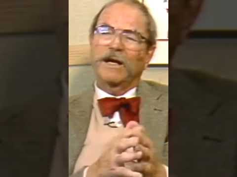 Animator Chuck Jones on how to draw. #looneytoons #animation #looneytunescartoons #chuckjones