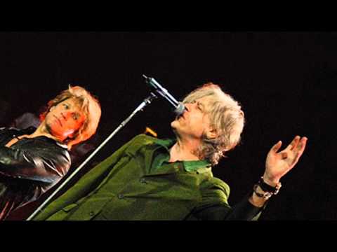 Bon Jovi - I Don't Like Mondays (with Bob Geldof, live in O2 Arena 2010)