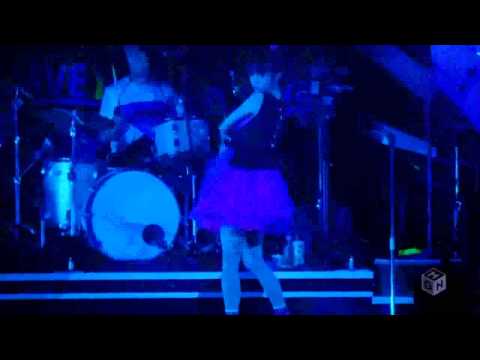 Lisa - Rock Mode (LIVE) en concierto