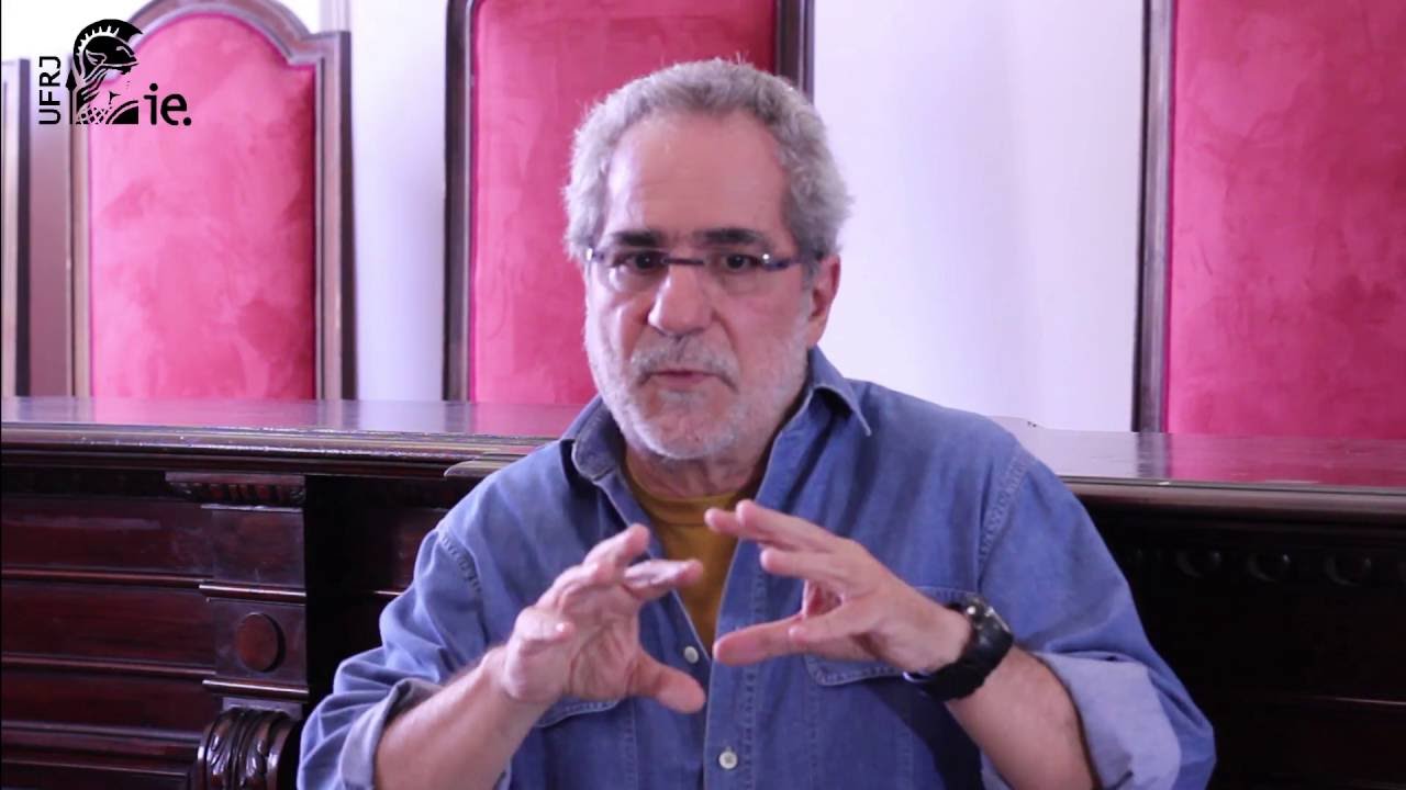O Desenvolvimento no Século XXI: Entrevista com Carlos Medeiros - UFRJ