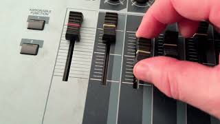 Video thumbnail for Yamaha Motif XS8 - quick look by CJW Media