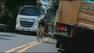 [問題] 請問正確的超車方式？