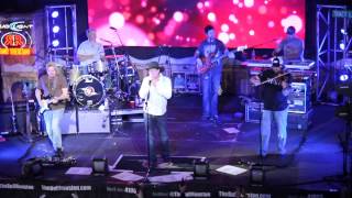 Tracy Lawrence - "Texas Tornado" (Live)