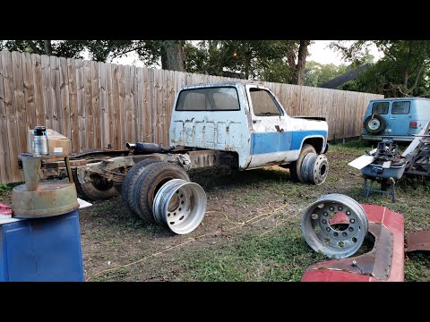 22.5" ALCOA aluminum SEMI DUALLY wheel conversion EXPLAINED 8 to 10 lug PART 1