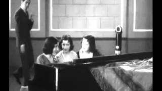 Soundtrack: The Boswell Sisters - Louisiana Waddle