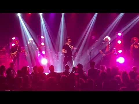 Koncert Parnog Valjka s novim pjevačem u riječkom Pogonu kulture