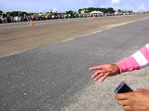 piques en asfalto Domingo, 17 de Julio de 2011