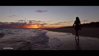 Gustavo Santaolalla - De Ushuaia a la Quiaca - Walking on the Beach
