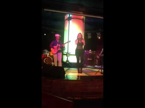 Garota de Ipanema, Yeyny Ortiz