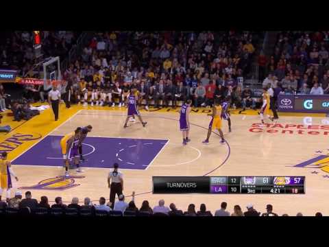 D'Angelo Russell turnover vs Kings 2