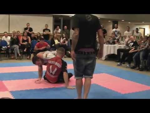 SubF15teen VIII: Fight 14 - Tom Caughey v Chris Short