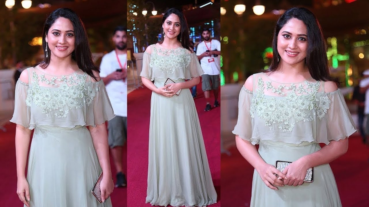 Gorgeous Actress Miya George In Simple Yet Elegant Outfit
