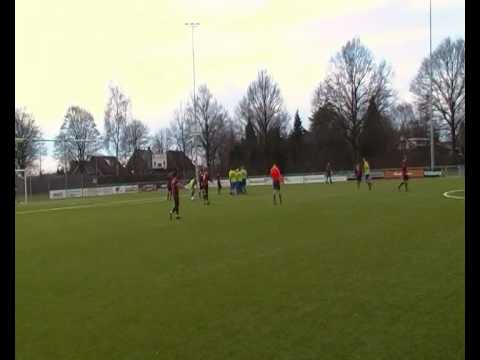 Blauw Geel'38/OW B1 - OJC Rosmalen B1 3-5 (Hier de 3-3 van Rolf van den Boogaart)