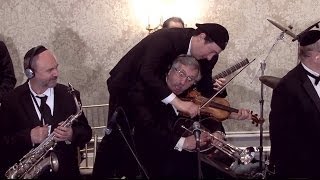בני פרידמן ומקהלת ידידים "ריקוד ראשון" - הפקה של אהרון טייטלבאום