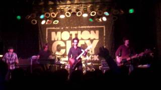 Fell In Love Without You - Motion City Soundtrack (Live)