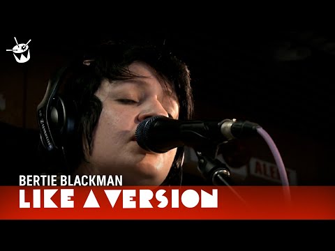 Bertie Blackman covers Phil Collins 'In The Air Tonight' for Like A Version